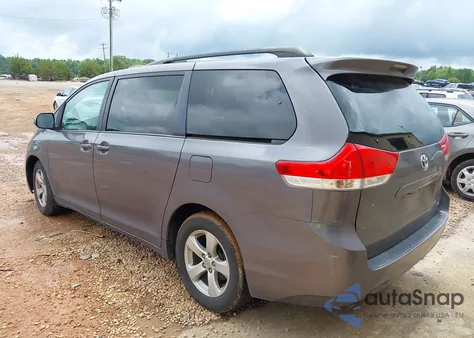 2013 Toyota Sienna Le V6 8 Passenger из США, поврежденный, VIN 5TDKK3DCXDS342714